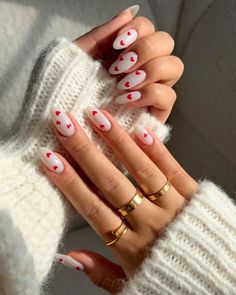 Valentine’s Day nail inspo ❤️💌 * * Nail art, nail design, Vday nail, heart nails, nail with heart design, minimal Valentine’s Day nails, Vday nail inspo, heart nail art, Valentine’s Day nail, heart nails, neutral nails, nail art design, almond nail, trendy nails, nude nails, white nails, Pinterest nail * #nails #nailsofinstagram #heartnails #heartnailsdesign #heartnailart #nailart #nailinspo #naildesign #nailsdesign #nailartist #nailaddict #vdaynails #valentinesnails #vdaynailart #valentines... Nails With Hearts On Them, Almond Nails With Hearts, Nail With Heart Design, Nail Art Heart Design, Mini Heart Nails, White Nails With Hearts, Simple Heart Nail Designs, Trendy Nails Nude, Nail Inspo Heart