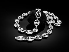 * Real handmade Rolo chain necklace made of genuine 925 sterling polished silver.  Rolo Chain is stylish and pretty ideal for everyday use. I can make different lengths on your request, but for this I need a few extra days. Making handmade silver chain necklaces is a long and difficult process. Chains are 100% handmade, so there may be %5  (-) changes in Gram and dimensions. * ★Item Details * Gende : Male / Famale * Material : 925K Sterling Silver * Chain Diameter : 12mm - 1.20cm * Necklace Leng Handmade Silver Chain, Mens Chain, Silver Chain For Men, Silver Chain Style, Sterling Silver Chain Necklace, Polish Silver, Rolo Chain, Chain Pendant, Silver Chain Necklace