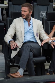 Cream Blazer Outfit Men, Beige Blazer Outfit Men, White Blazer Outfit Men, David Beckham Outfit, Cream Blazer Outfit, Beige Blazer Outfit, White Blazer Men, David Beckham Style Outfits