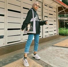 Hijab Style Casual, Hijab Ootd, Hijabi Outfits Casual, Hijabi Outfits, Outfit Hijab, Hijab Style, Outfits Casual, Teen Fashion Outfits, Teen Fashion