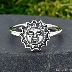 Sun Ring * Solid 925 Sterling Silver Everyday Sun Ring → High Polished & Oxidized → 11mm Height → SOLID 925 Sterling Silver → Not Plated or Silver Filled → Minimalist Design The ring comes with a gift box as shown in the product description picture; Ready for gifting. Medieval Sun, Sun Ring, Celestial Ring, Face Ring, Sun Face, Everyday Ring, Ring Simple, Everyday Rings, Statement Ring