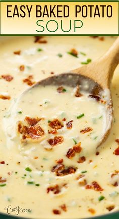 baked potato soup with chives and bacon bits Easy Baked Potato Soup Recipe, Easy Baked Potato Soup, Baked Potato Soup Easy, Easy Baked Potato, Baked Potato Soup Recipe, Chicken Stock Recipe, Bread Soup, Bacon Soup