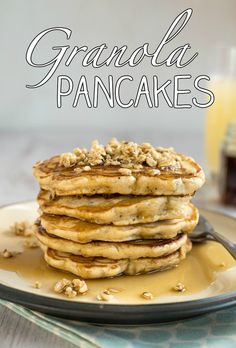 a stack of pancakes sitting on top of a plate