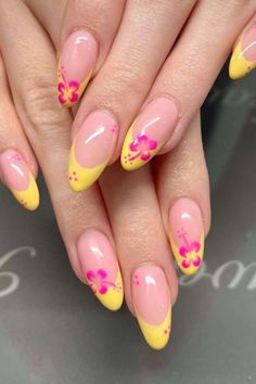 Yellow and Pink Nails Yellow And Pink Nails, Hawaiian Nails, Chloe Nails, Tropical Nail Designs, Holiday Acrylic Nails, Brown Acrylic Nails, Tropical Nails, Minimal Nails