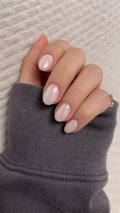 Milky Nails, Colorful Nails, Casual Nails, Pearl Nails, Round Nails, Neutral Nails