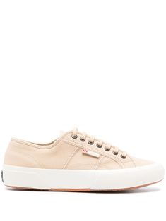 medium beige canvas round toe mini logo tag to the side logo at the sole branded insole flat rubber sole front lace-up fastening Beige Low-top Canvas Shoes With Laces, Beige Lace-up Canvas Shoes With Vulcanized Sole, Beige Vulcanized Lace-up Canvas Shoes, Sporty Beige Canvas Shoes With Rubber Sole, Cotton Sneakers With Textured Sole And Round Toe, Cream Textile Sneakers With Vulcanized Sole, Cotton Sneakers With Textured Sole, Beige Cotton Low-top Canvas Shoes, Beige Canvas Shoes With Rubber Sole For Streetwear