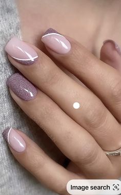 French With Jewels Nails, Natural Nails Gel Polish Designs, Mauve Nails With Chrome, Petite Nail Designs, Popular Nail Designs 2025, Builder Gel Nails Design Simple, Current Nail Trends 2025, Spring Transition Nails, Muted Purple Nails