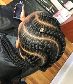 Need new non-banal braided hairstyles? These 70 braid styles for black women will leave you speechless! All hair lengths and braid types. Ghana Braids Hairstyles Updo, Four Braid Hairstyles, Large Cornrows Braids Black Women, 5 Feed In Braid Styles, Four Feed Ins Braids, Large Feed In Braids, Large Cornrows, Feed Braids, Four Braids Cornrow