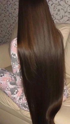 Silky Shiny Hair, Long Hair Play, Long Hair Pictures, Really Long Hair, Long Brown Hair, Long Hair Girl