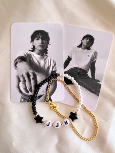 Jungkook Beaded Bracelet, Jungkook Bracelet Beads, Jungkook Bracelet, Mini Beads Bracelet, Cute Beaded Bracelets, Bts Bracelet, Hand Tricks, Pop Jewelry, Mini Bracelet