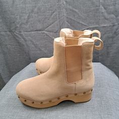 J.Crew Chelsea Bronzed Clay Faux Fur Lined Suede Clog Boot Women Size 7 Bd336 New Suede Clogs, Clog Boots, Shoes Heels Boots, Shoes Women Heels, Heeled Boots, New Color, Clogs, Chelsea, Faux Fur