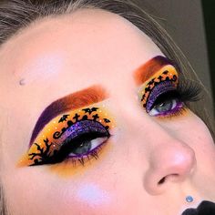 Eyeshadow Designs, Halloween Makeup Inspiration, Edgy Makeup, Bold Makeup, Makeup Eye Looks, Creative Eye Makeup, My Board