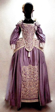 Mercy Lewist wedding dress. Blue grey silk taffeta ground with thousands of fresh water pearls hand sewn in. cuffs are early 19th century. Joseph Porro designs 1600s Dresses, 17 Century Fashion, 1600s Fashion, 1810s Fashion, 17th Century Dress, Princess Couture, 19th Century Dresses, Wedding Dress Blue