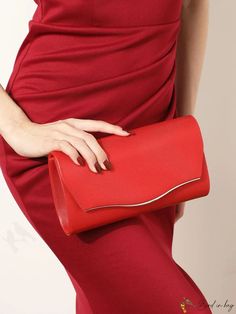 Color: Red Neon Bag, Elegante Y Chic, Red Clutch, Small Envelopes, Embossed Metal, Perfect Bride, Bag With Chain, Metal Detail, Envelope Bag