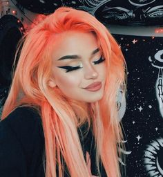 Salmon Hair, Bold Hair Color, Extension Hair, Peach Hair, Dyed Hair Inspiration, Bright Hair, Grunge Look, Trendy Hair Color, Summer Hair Color