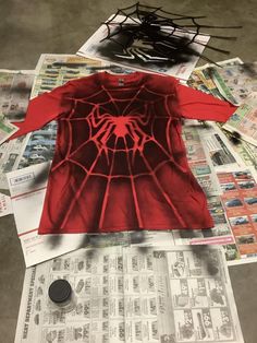 Mode Grunge, Miles Morales Spiderman, Diy Clothes Design, Diy Vetement, Black Spider, Yes I Did, Ropa Diy, Painted Clothes, Miles Morales