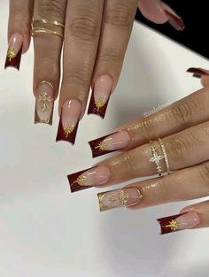 Formal Accessories Gold, Nail Designs With Gold Charms, Red Gold Nails Acrylic, Gold Accent Nails Acrylic, Red Nails With Gold Charms, White Red And Gold Nails, Red And Gold Nails For Quinceanera, Gold And Red Nail Designs, Gold And Red Nails Ideas