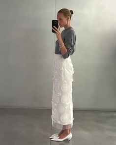 Prada Skirt, Classic Style Outfits, Romantic Outfit, Minimal Outfit, The Swing, Festival Outfits, Classy Outfits