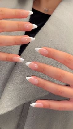 Paznokcie Hello Kitty, Nagel Tips, French Tip Acrylic Nails, Casual Nails, Almond Acrylic Nails, White Nail