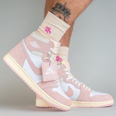 Perfect shade of pink 🩷 Pink Jordans, Cheap Jordan, Trendy Shoes Sneakers, Preppy Shoes, Shoes Free, Jordan Shoes Retro, Pretty Shoes Sneakers, Nike Air Jordan 1 Retro