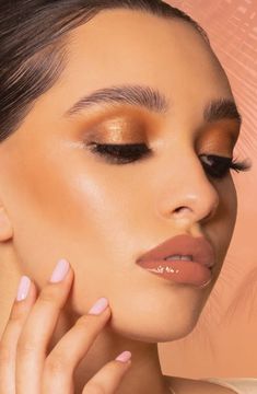 Get up and get glowing with the L.A. Girl Sunkissed Glow Highlighter. Light reflecting pigments bring your best face forward, by bouncing light from the high points of your face. The soft, pearly finish gives a subtle, champagne shimmer that’s buildable and blendable for a natural, diffused glow that looks lit from within. Skin loving ingredients like vitamin E and coconut fruit extract keeps your face feeling fresh and glowed up. ☀️✨ Soft, champagne shimmer highlight Apply to the cheekbones, no Coconut Fruit, Stay Golden, Face Forward, Affordable Makeup, Best Face, La Girl, Beauty Bar, Best Face Products, Get Up