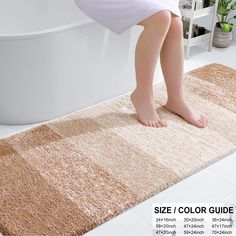 a child's feet on a rug in front of a bathtub with the words size / color guide below it