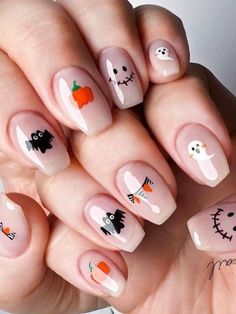 Nail Halloween, Pretty Fingers, Disney Inspired Nails, Black Halloween Nails, Cartoon Nails, Holloween Nails, Halloween Manicure, Halloween Nails Easy, Cute Halloween Nails