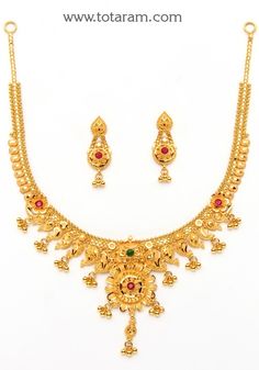 Gold Necklace Sets, Indian Gold Necklace Designs, 22k Gold Necklace, Gold Initial Pendant, Stone Necklace Set, Gold Necklace Indian, Necklace Set Indian, 22k Gold Jewelry, Gold Jewelry Simple Necklace