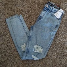 Brand New Hollister High Rise Super Skinny Jeans With Tags Still Attached. Holister Jeans, Hollister Clothes, Pretty Clothing, Birthday List, 7th Grade, Christmas 2024, Hollister Jeans, Jeans Color, Jeans Brands