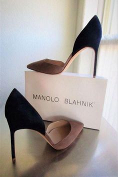 Manolo Blahnik Heels, Heels Classy, Fabulous Shoes, Fashion Heels, Stiletto Pumps, Sneakers Outfit, Pretty Shoes