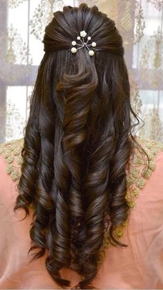 Hair Style On Saree, Hair Style Vedio, Engagement Hairstyles, Traditional Hairstyle, Easy Hairstyles For Thick Hair, Open Hairstyles