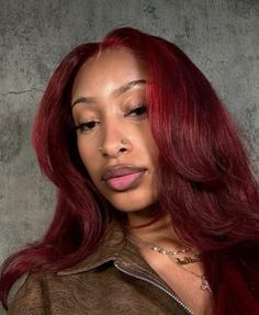 Amber Hair Colors, Deep Red Hair Color, Red Hair Outfits, Red Weave Hairstyles, Amber Hair, Sew In Hairstyles, Cute Hair Colors, Dyed Red Hair, Hair Color Burgundy