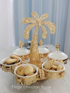 Arab Kitchen, Kitchen Decor Collections, Crockery Design, Cake And Cupcake Stand, Dessert Stand, Cooking Spoon, Glam Decor, Cupcake Stand