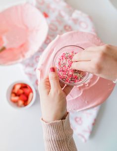 Easy Cake Recipe, Sprinkles Cake, Pink Sprinkles, Strawberry Whipped Cream, Valentine Dinner