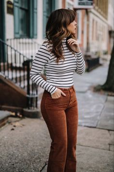 Corduroy Pants Outfit, Inexpensive Clothes, Mode Boho, Brown Pants, Business Casual Outfits, Looks Style, Work Attire, Mode Inspiration, Looks Vintage