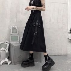 Techwear Skirt, Cargo Skirts, Long Black Skirt, Grunge Skirt, Gothic Skirt, Harajuku Outfits, Y2k Clothing, Cargo Skirt, Mid Length Skirts