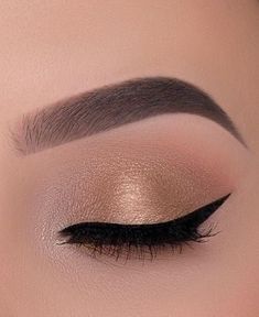 Eye Makeup Images, Wedding Eye Makeup, Gold Eye Makeup, Prom Eye Makeup, Gold Eyeshadow, Eye Makeup Designs