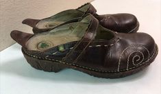 El Naturalista Leather Slip On Shoes Mules Women's Size 39 US 8.5 Leather Loafer Open back Many pictures to show details. New Braunfels, Leather Slip On Shoes, Leather Slip Ons, Mules Shoes, Leather Loafers, On Shoes, Slip On Shoes, Open Back, Clogs