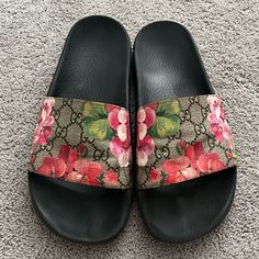 100% Authentic. Used Condition. Blooms Canvas Still Looks Pristine. Size Is Equivalent To Us 9.5 Gucci Pink, Gucci Shoes, Slide Sandals, Pink Black, Women's Shoes Sandals, Shoes Sandals, Black Pink, Gucci, Women Shoes