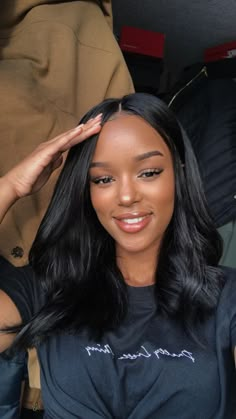 Afro Hair Wigs, Balayage Medium, Prom Hair Styles, Honey Balayage, Hairstyles Simple, Middle Part Hairstyles, Sew In Hairstyles, Brazilian Hair Bundles, Brazilian Straight Hair