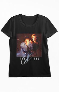 Online only! Introducing the women's black X-files crew neck short-sleeve t-shirt, a must-have for all X-files enthusiasts! This captivating shirt features a photo art design showcasing the main characters of the series above the iconic X-files logo. Made with high-quality cotton, it offers comfort, breathability, and durability. 


	Solid color tee
	Short sleeves
	Crew neckline
	Front graphic
	Slim fit
	100% cotton
	Machine washable