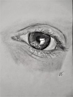 a pencil drawing of an eye