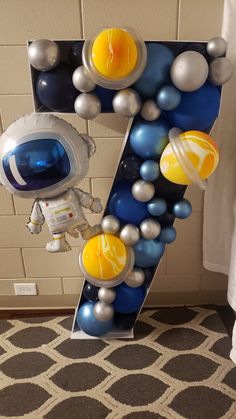 Number 5 Birthday Decoration, Planet Birthday Decoration, Space Birthday Decoration Ideas, Space Decor Birthday, Space Ballons Decoration, 7 Balloon Number, Space Themed Birthday Party Centerpiece, Space Themed Birthday Party For Adults, Number 7 Balloon Decoration