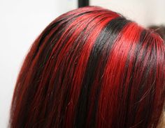 Black And Red Hair, Red Hair With Blonde Highlights, Red Hair With Highlights, Black Red Hair, Cute Hair Colors, Dark Hair With Highlights