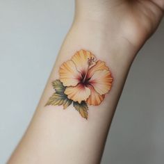 Exclusive Hibiscus Flower Tattoo Tattoo Files Hibiscus Tattoo Color, Hibiscus Flower Tattoo, Hawaiian Flower Tattoos, Plumeria Tattoo, Hibiscus Flower Tattoos, Powerful Lines, Hibiscus Tattoo, Flower Tattoo Shoulder, Tattoo Color