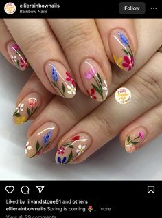 Bougainvillea Nails, Floral Gel Nail Designs, Poppy Flower Nail Art, Bridal Nails Floral, Wildflower Nail Art, Painted Flower Nails, Wild Flower Nails, French Tip With Flowers, Wildflower Nails