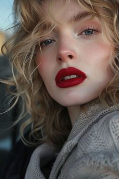 Blonde Red Lipstick, Lipstick Makeup Looks, Red Lipstick Makeup Looks, Red Lipstick Shades, Lipstick Dark Red, Red Lipstick Makeup, Poetry Ideas, Face Charts, Perfect Lipstick