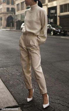 Formal Trousers Women, Vinter Mode Outfits, Winter Mode Outfits, Minimalist Moda, Beige Outfit, Scandinavian Fashion, Winter Outfits For Work