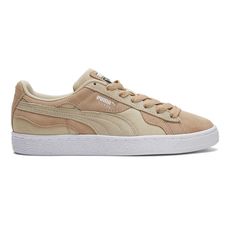 A fresh update on an archive classic, the Suede gets a 'camo' inspired effect with layers of material interpreted into organic wave shapes. The suede upper features textile underlays, providing a sleek finish to any outfit. $49.95 Beige Sneakers, Suede Fashion, Puma Suede, Lace Up Sneakers, High Quality Shoes, 8 M, Casual Sneakers, Sneakers Fashion, Casual Shoes