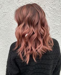 Rose Gold Hair Blonde, Long Length Hair, Rose Gold Brown, Hair Things, Chin Length Hair, Gold Tips, Rose Gold Hair, Soft Rose, Elements Of Style